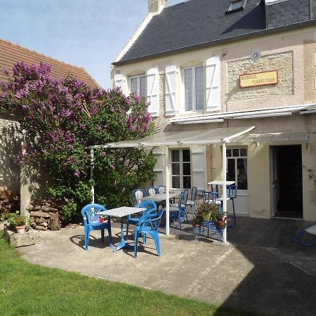 Meuvaines Chambres Et Tables D'Hotes A L'Auberge Touristique מראה חיצוני תמונה