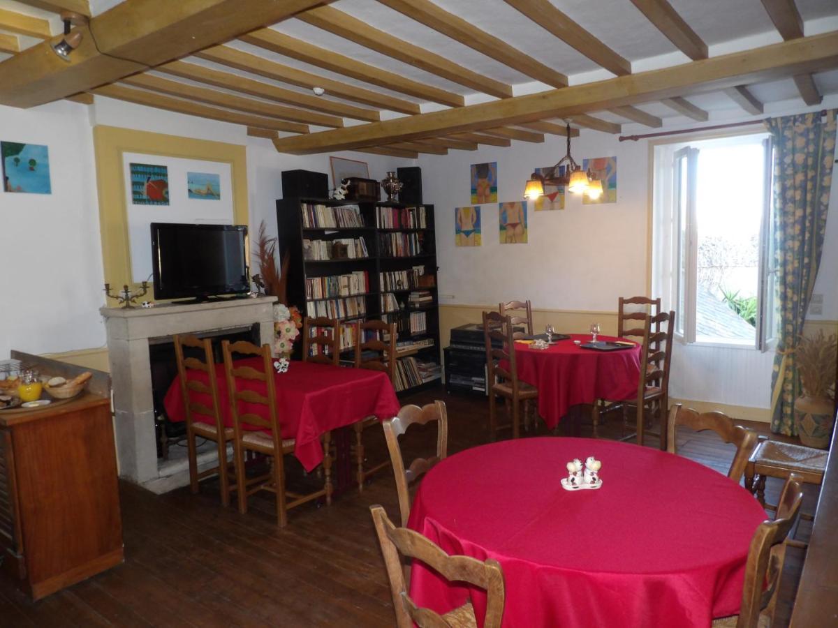 Meuvaines Chambres Et Tables D'Hotes A L'Auberge Touristique מראה חיצוני תמונה