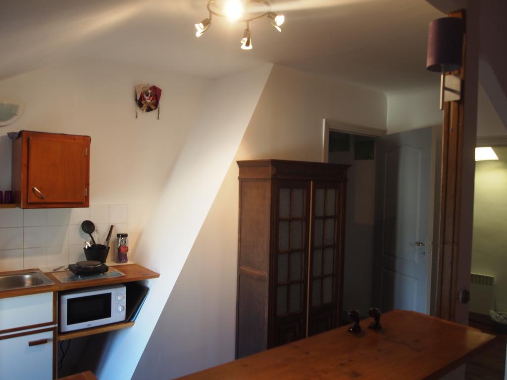Meuvaines Chambres Et Tables D'Hotes A L'Auberge Touristique מראה חיצוני תמונה