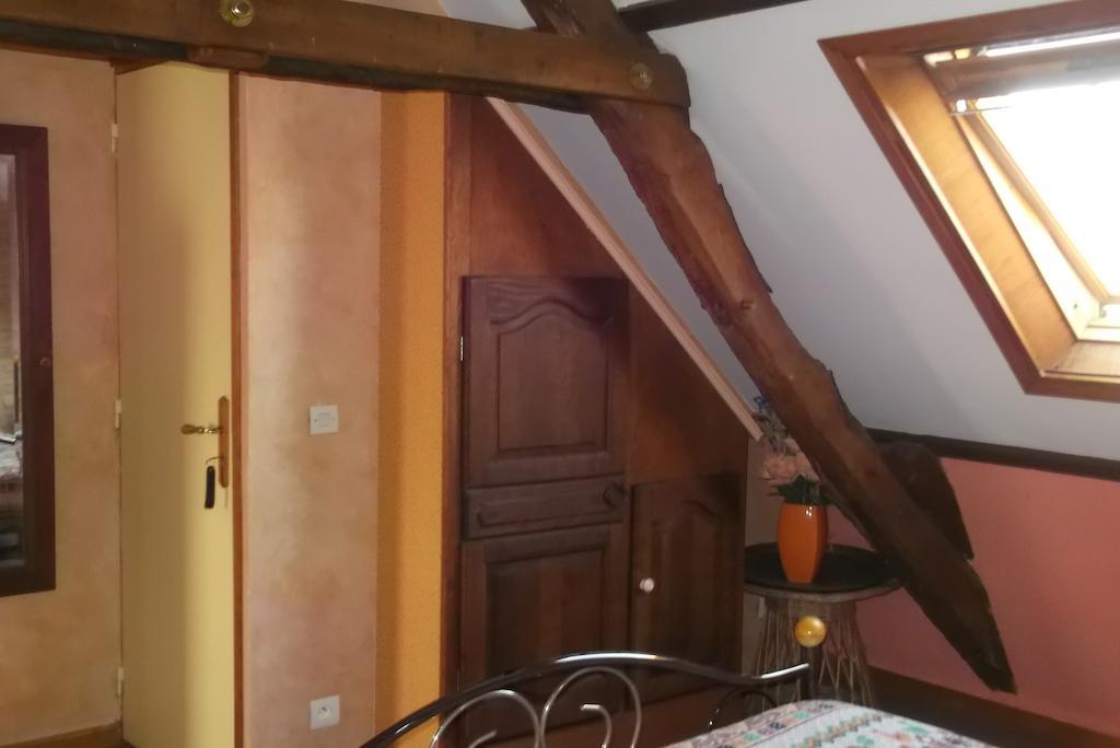 Meuvaines Chambres Et Tables D'Hotes A L'Auberge Touristique חדר תמונה