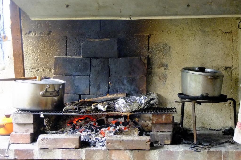 Meuvaines Chambres Et Tables D'Hotes A L'Auberge Touristique מראה חיצוני תמונה