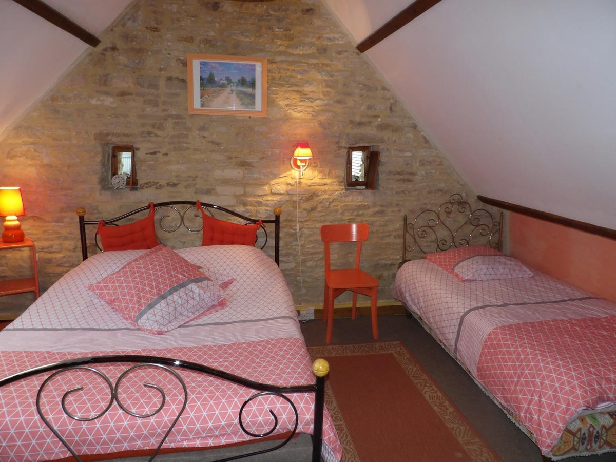 Meuvaines Chambres Et Tables D'Hotes A L'Auberge Touristique מראה חיצוני תמונה