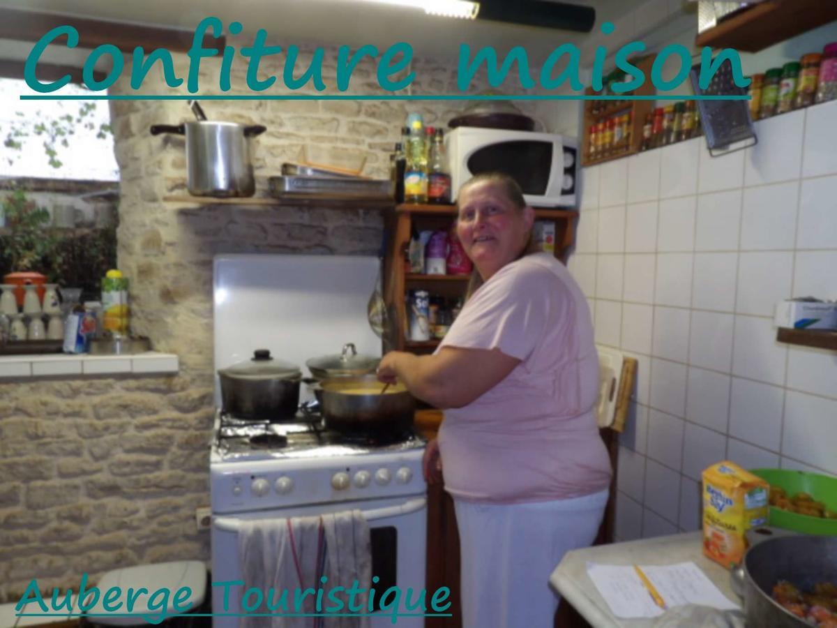 Meuvaines Chambres Et Tables D'Hotes A L'Auberge Touristique מראה חיצוני תמונה